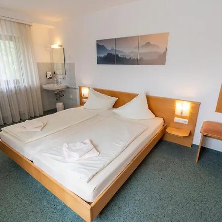 Landgasthof Ratz 라이나우