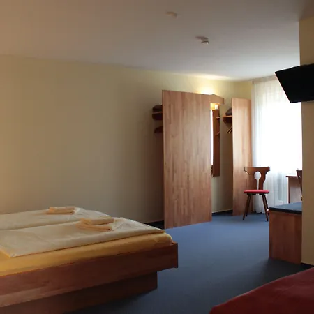 酒店 Landgasthof Ratz 莱瑙