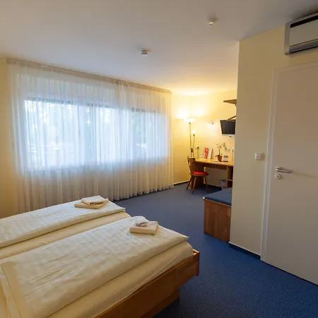 Landgasthof Ratz 호텔 라이나우