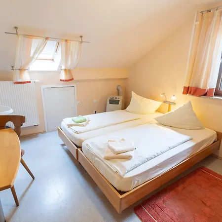 호텔 Landgasthof Ratz 2*